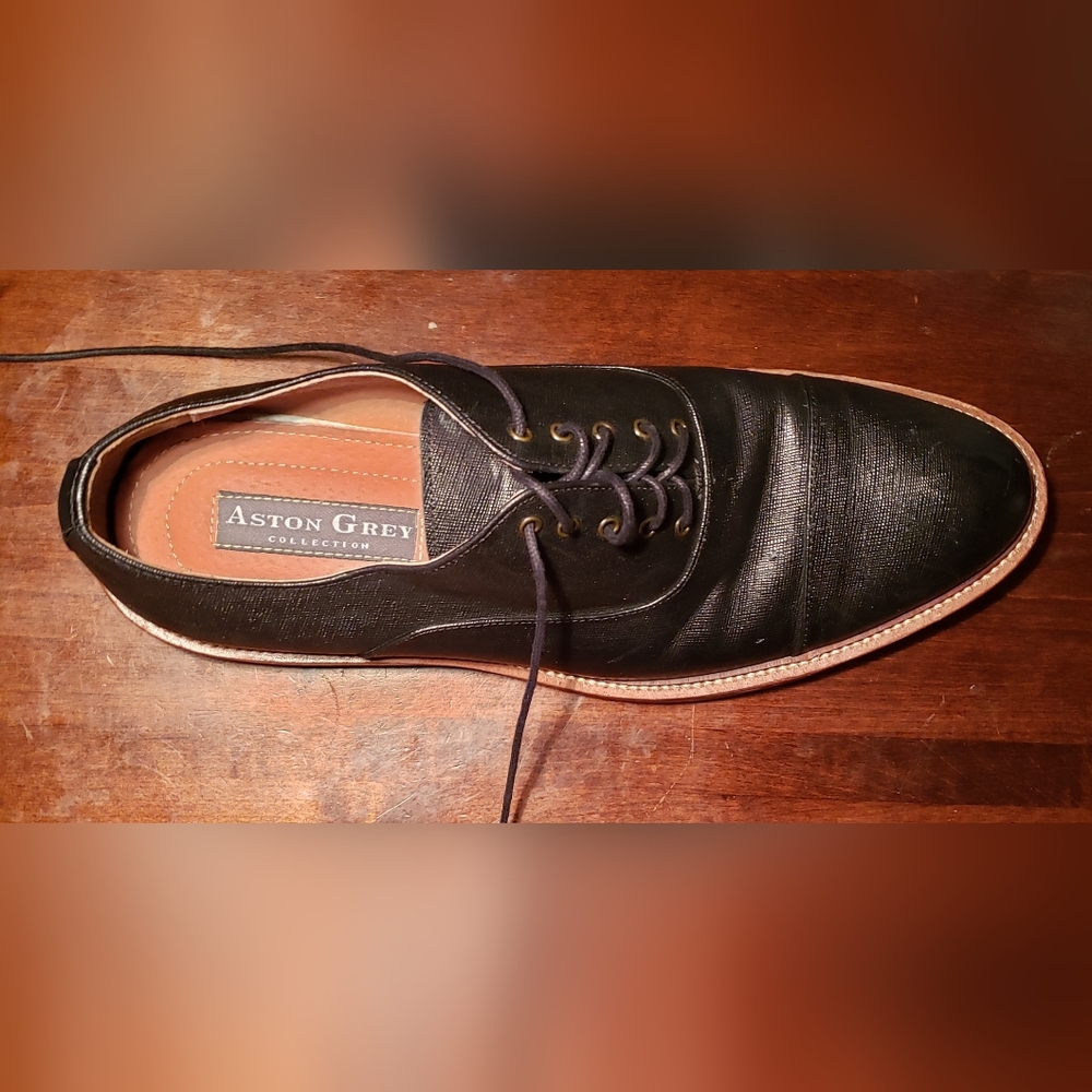Mens shoes